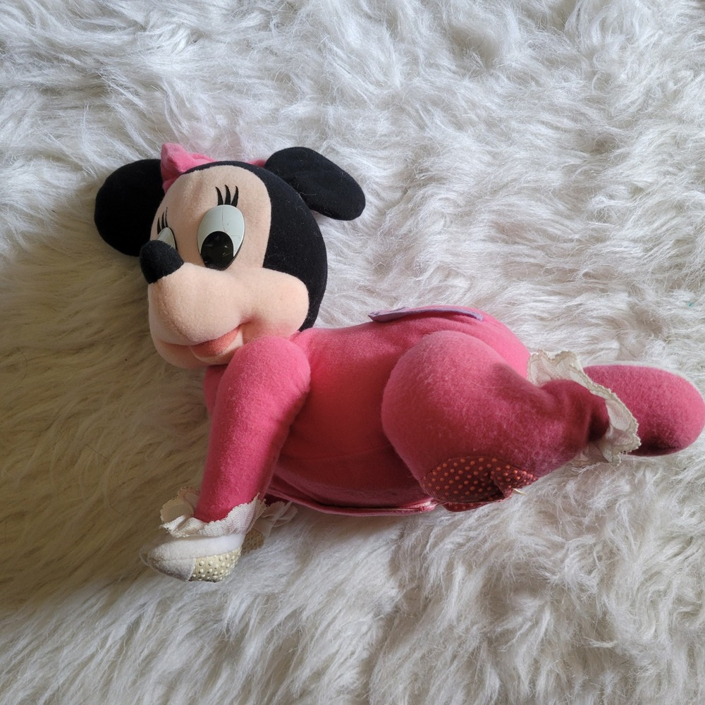 1995 Vintage Disney Mattel Baby Crawling Minnie Mouse Collectible Not working- M